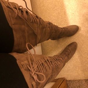 Knee High Boots —- ShoeDazzle . Size 10